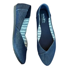 Coach and Four Melitta Denim Almond Toe Flat size 9