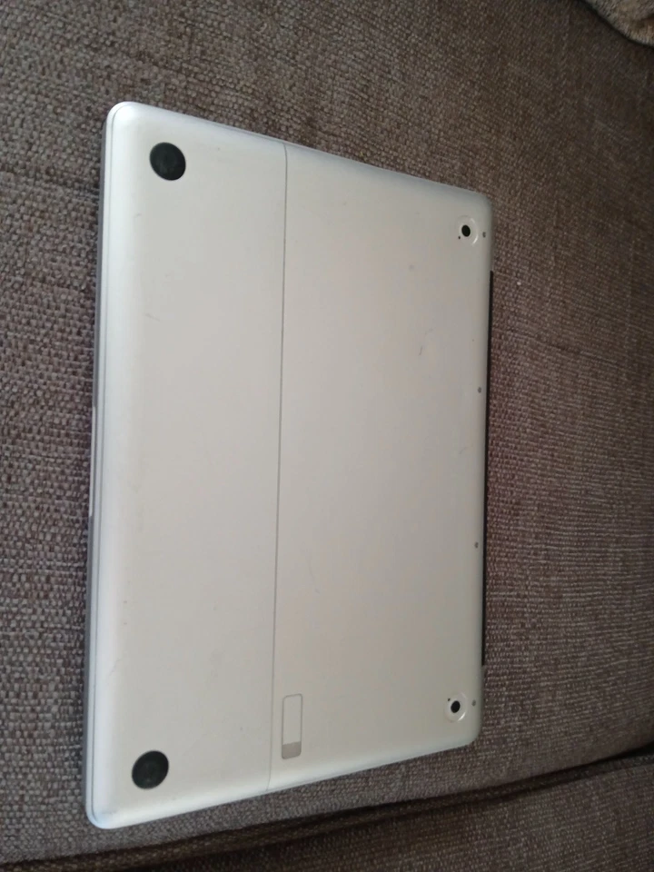 Apple Macbook Pro A1278 2.4GHZ 13.3 Laptop - Image 4 of 4