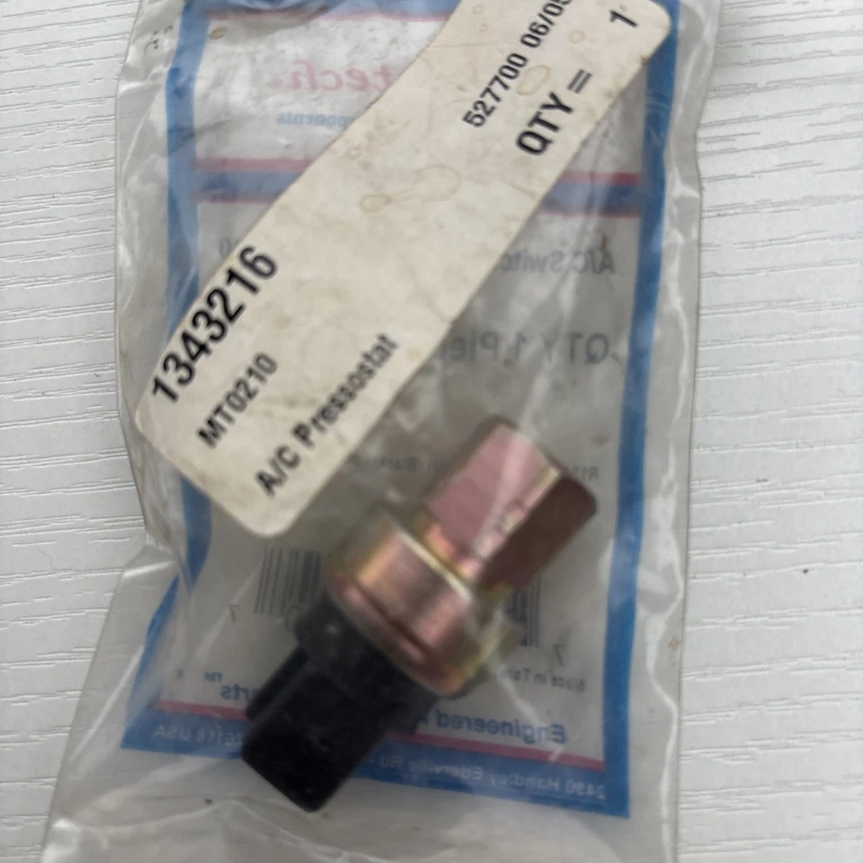 Sensor de presión de refrigerante aire acondicionado SANTECH 1343216 Volvo 940 740 960 S90 V90 Foto 3 de 4