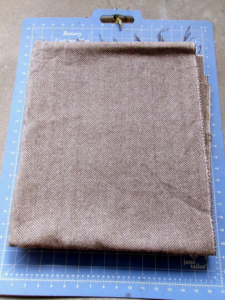 2 yd Vintage WOOL TWEED Heavy Woven Herringbone Twill FABRIC Suiting Brown White - Image 4 of 4