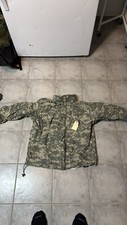 Military Jacket Mens Small Short Extreme Cold Wet Weather Gen III Parka UCP Camo