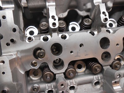 Original BMW M8 Engine Cylinder Head 7852459 / 8605013 CF0679 | eBay 