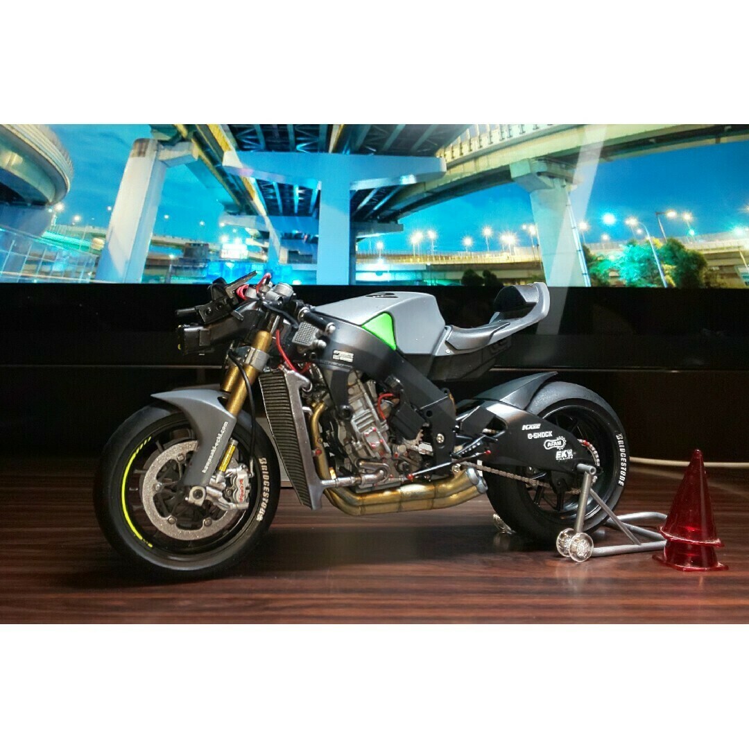Tamiya 1/12 Kawasaki Ninja Zx-Rr Ver.Custom 17cm Built & Painted