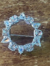 clear and gray vintage rhinestone wreath Brooch Pin L-184