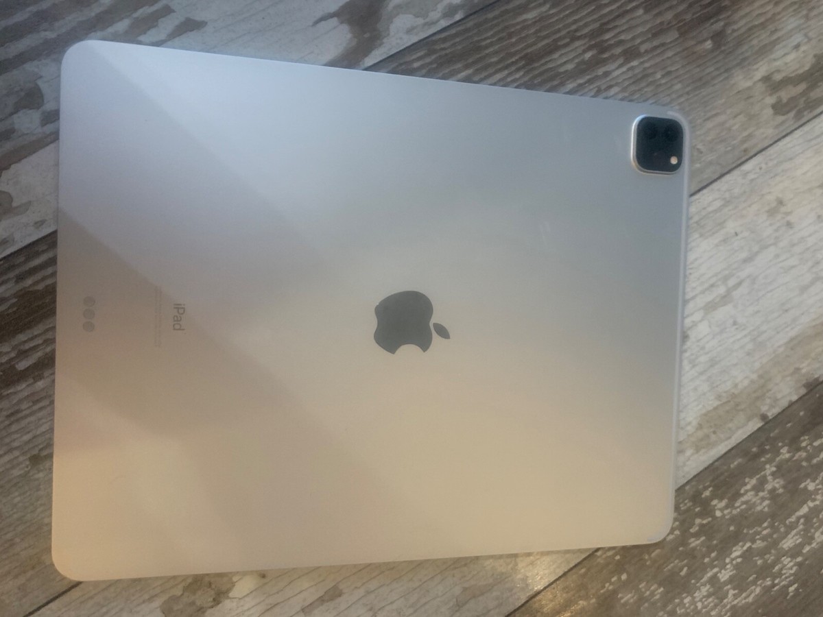 Apple iPad Pro 4th Gen. 1TB, Wi-Fi, 12.9 in - Silver Used Apple iPad Pro 4th Gen. 1TB, Wi-Fi, 12.9 in - Silver Used