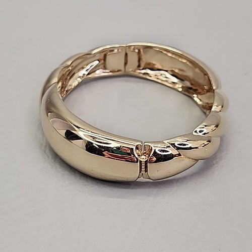 Monet Hinged Bangle Bracelet Vtg Gold Tone Wavy Curved Classic 7" - Picture 5 of 10
