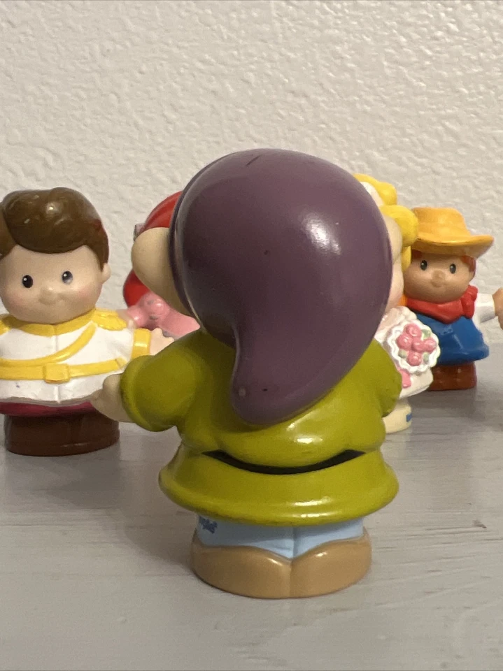 "JUEGO DE 6-2,5"" FIGURA DE ACCIÓN DE PLÁSTICO FISHER PRICE TOYS LITTLE PEOPLE BABY TOYS" Foto 4 de 4