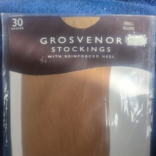 Vintage Aristoc Grosvenor 30 Den Stockings, Size Small in Allure - Picture 2 of 4