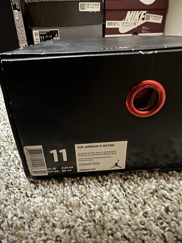 Air Jordan 11 72-10 Size 11 DS