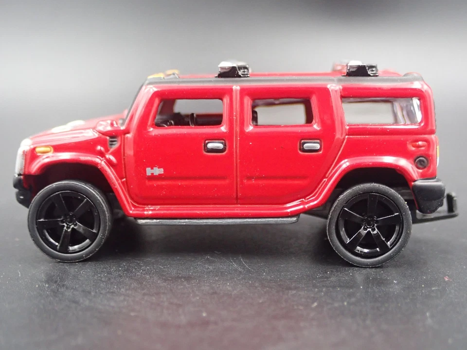 2003-2009 HUMMER H2 SUV W/ con Gancio Rosso Raro 1:64 Diorama Scala Modellino - Immagine 2 di 4