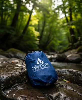 Hikenture Isomatte Ultralight Sleeping Pad aufblasbar mit Fußpumpe blau