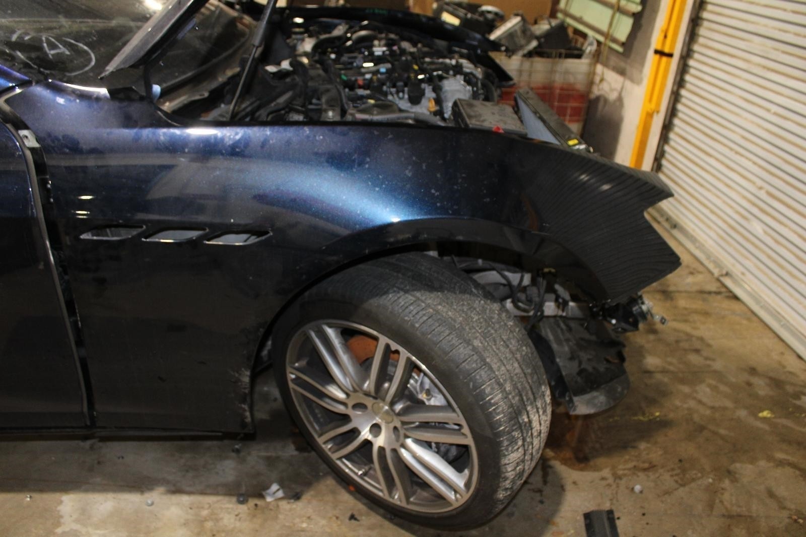 Maserati Ghibli 2014-2020 Front Right Fender Blue
