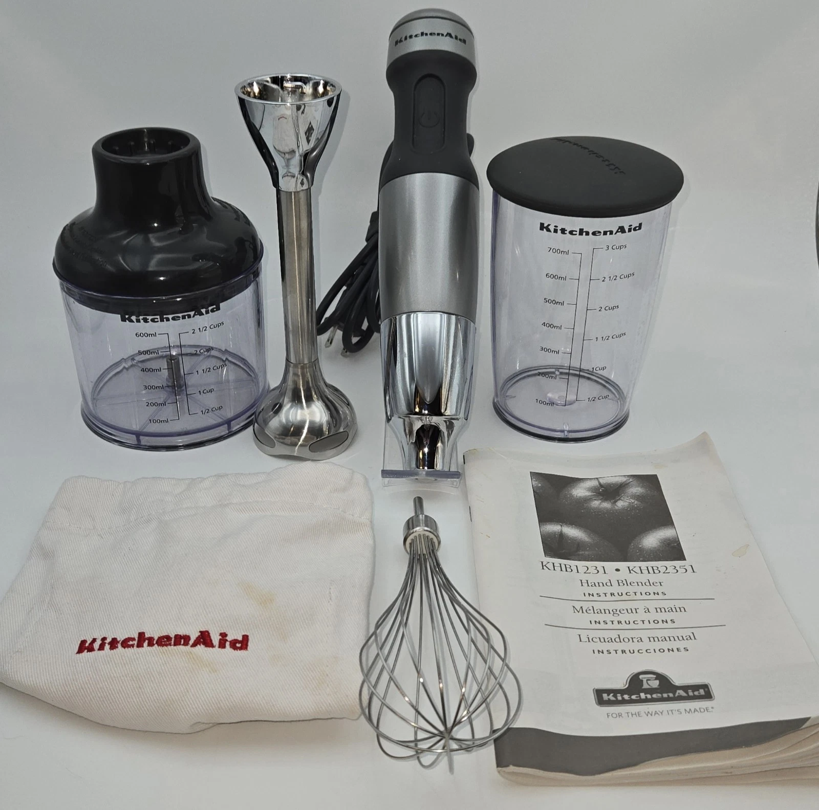 KitchenAid KHB2351 Silver 3-Speed Hand Immersion Blender Set w/ Storage Bag
Opens in a new window or