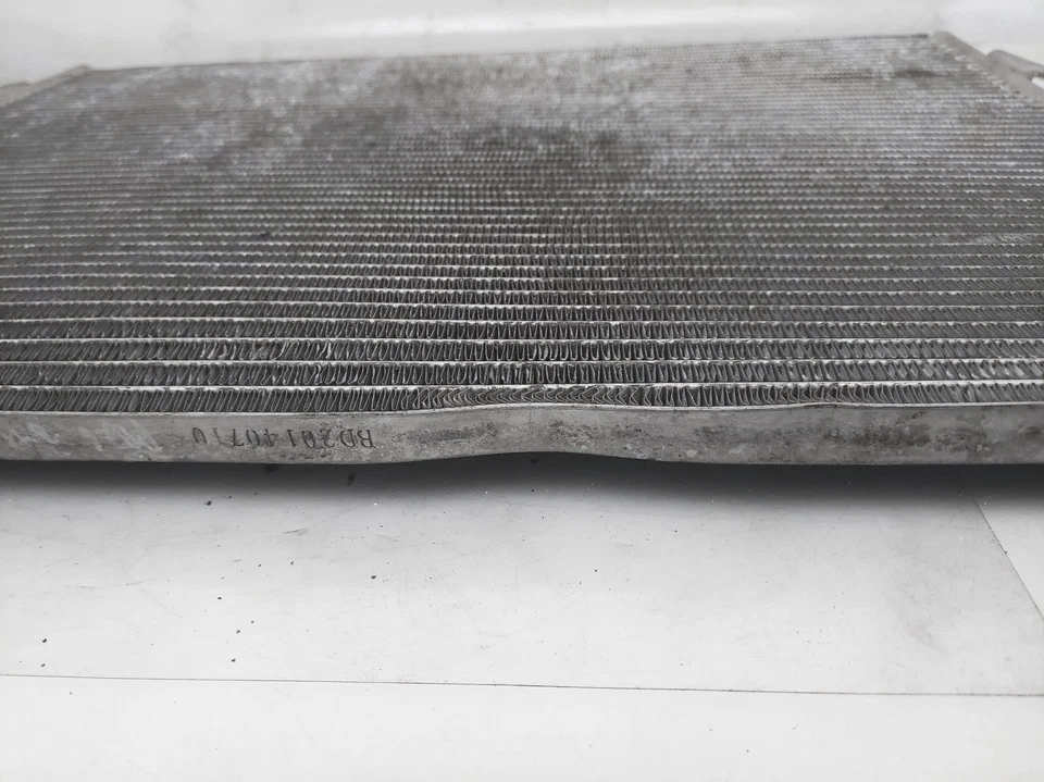 Condensador de aire acondicionado Volvo S60 2011-2018 aire acondicionado 31332027 *abollado* Foto 2 de 4