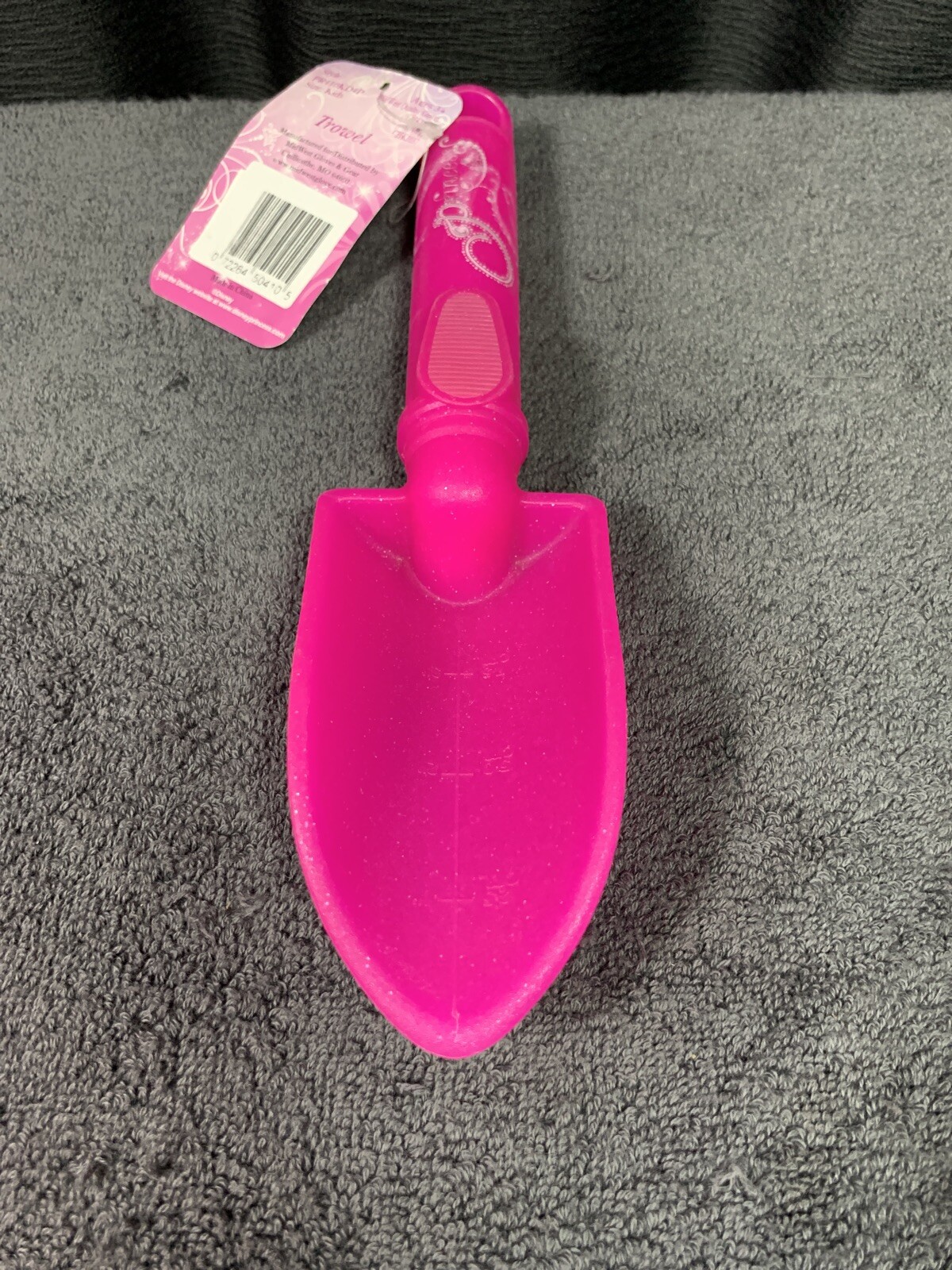 CHK 2037 Disney Princess Garden Trowel Kids Ages 3+ Pink Plastic Shovel