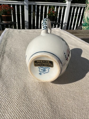 Tichelaar Makkum Hand Painted Delft Ceramic Lidded Pitcher - Picture 7 of 7