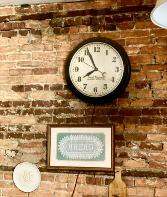 Vintage Hammond Postal Telegraph Synchronous Electric Time Wall