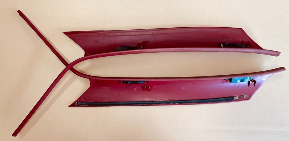 Оригинальные отделочные панели для стоек 94–97 Dodge Ram 1500 2500 3500 A — ПАРА — Burgandy - Изображение 2 из 3