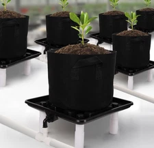 Runoff Trays 15.5in Garden Flood and Drain Plant Base with PVC Legs and Drain