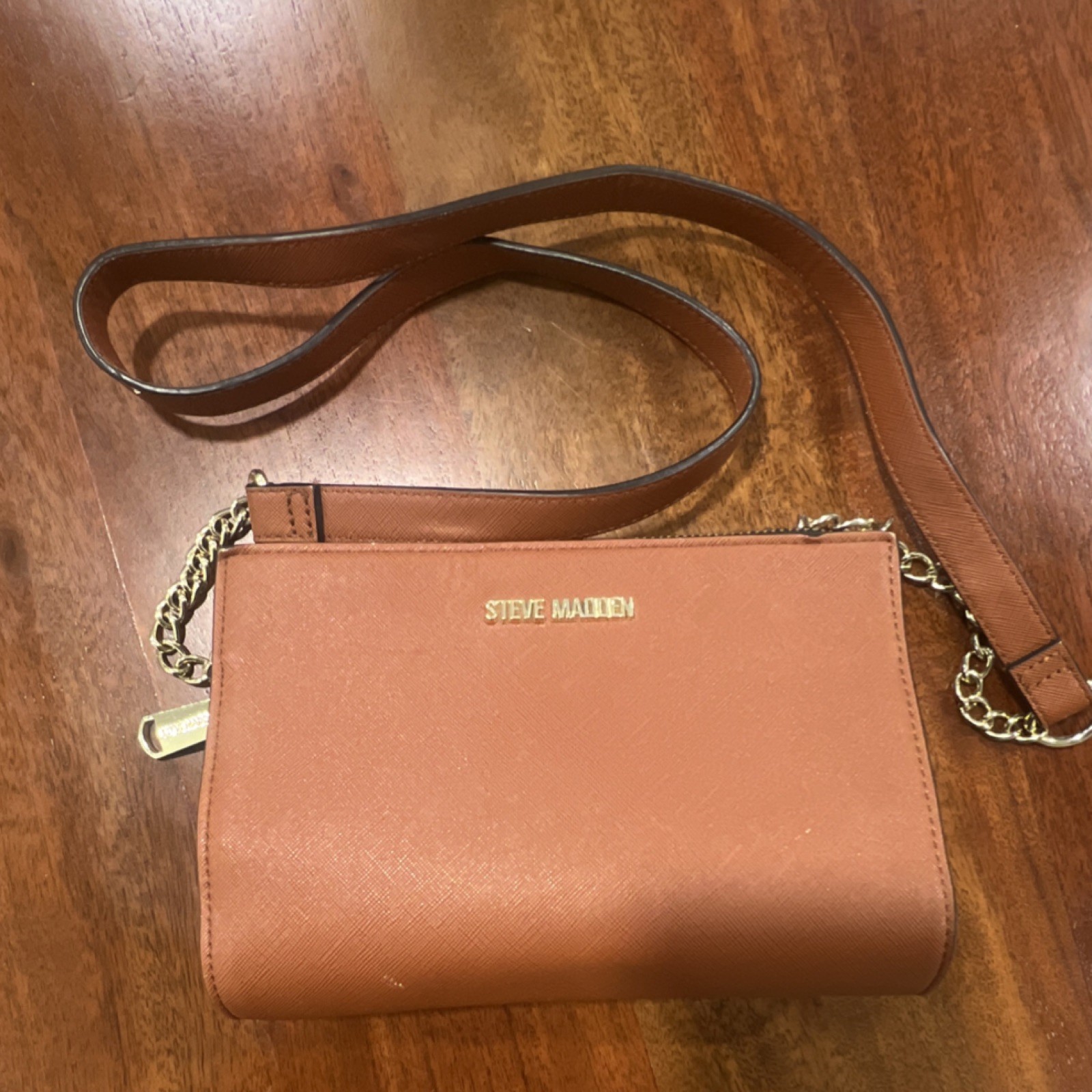 Steve Madden Brown Shoulder Bag Chain Accent Gold Hardware Zip Closure