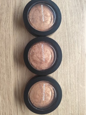 3x Revolution pro Skin Finish WARM GLOW