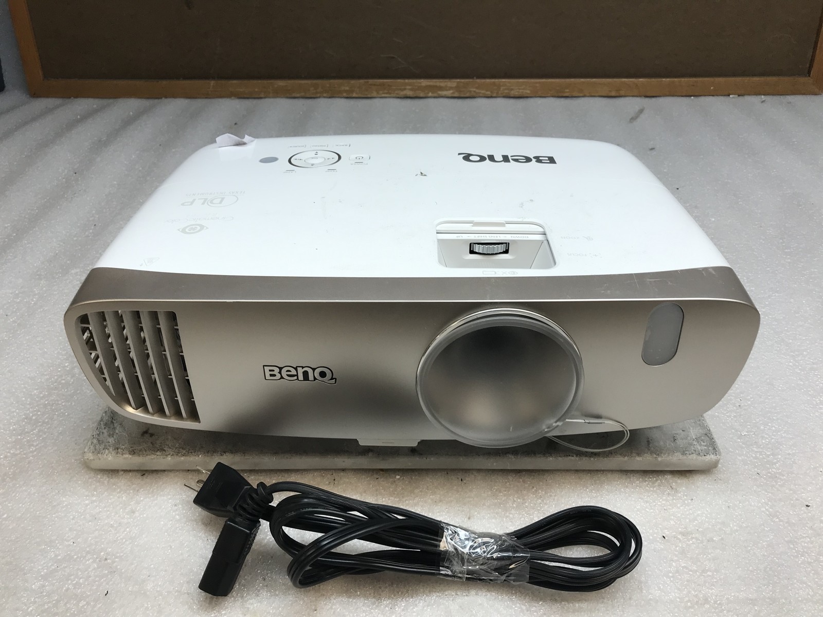 Benq HT3050 FHD DLP Home Theater Projector 70 lamp Hours  Tested
