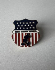 Disney Pin Badge Mickey - Walt Disney World - USA Flag Shield - 2006 Trading Pin