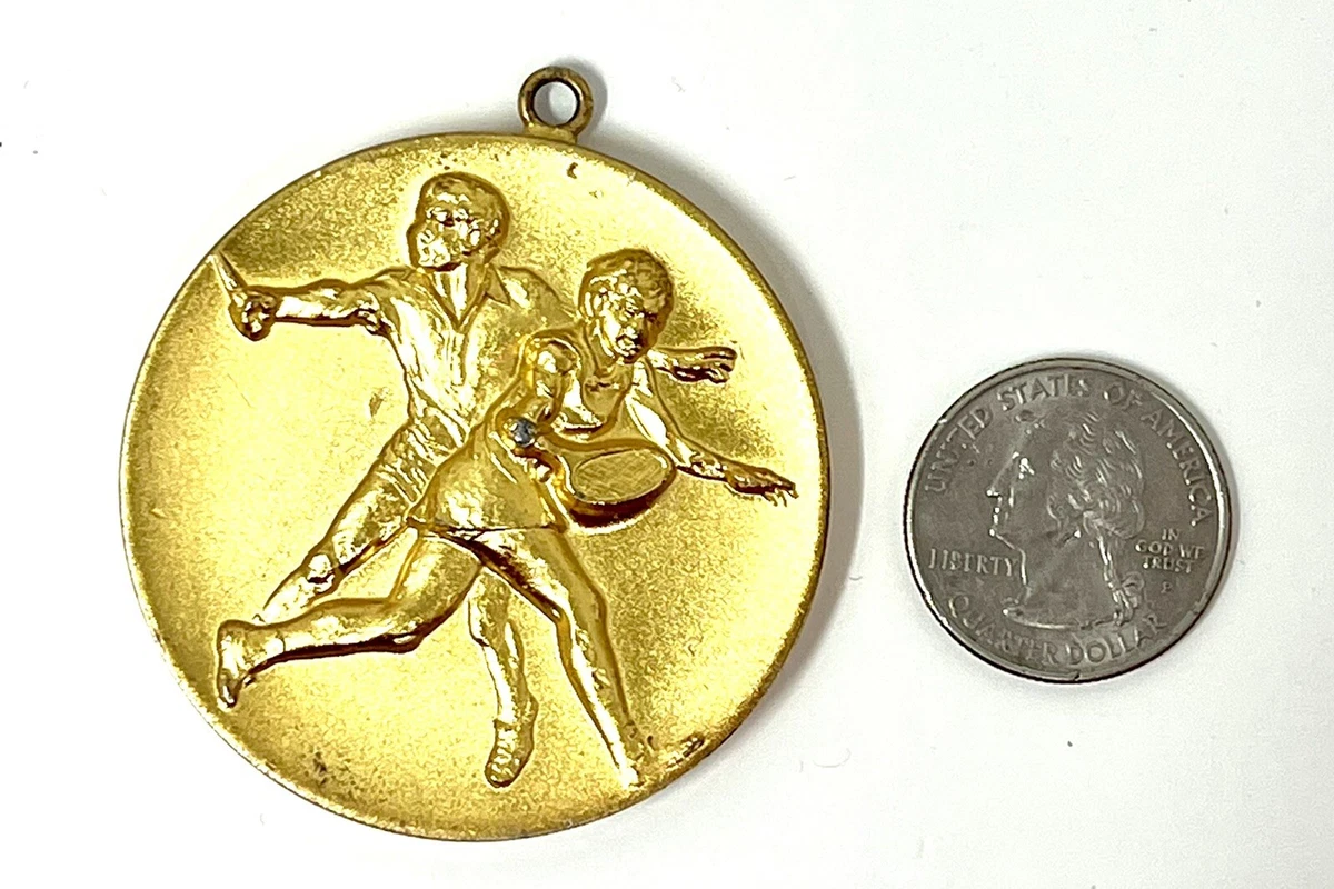 Vintage 1985 Japanese Tennis Player Tournament Award Medal Japan