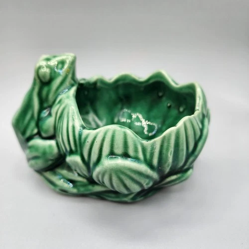 Vintage McCoy Green Frog And Lotus Leaves Planter