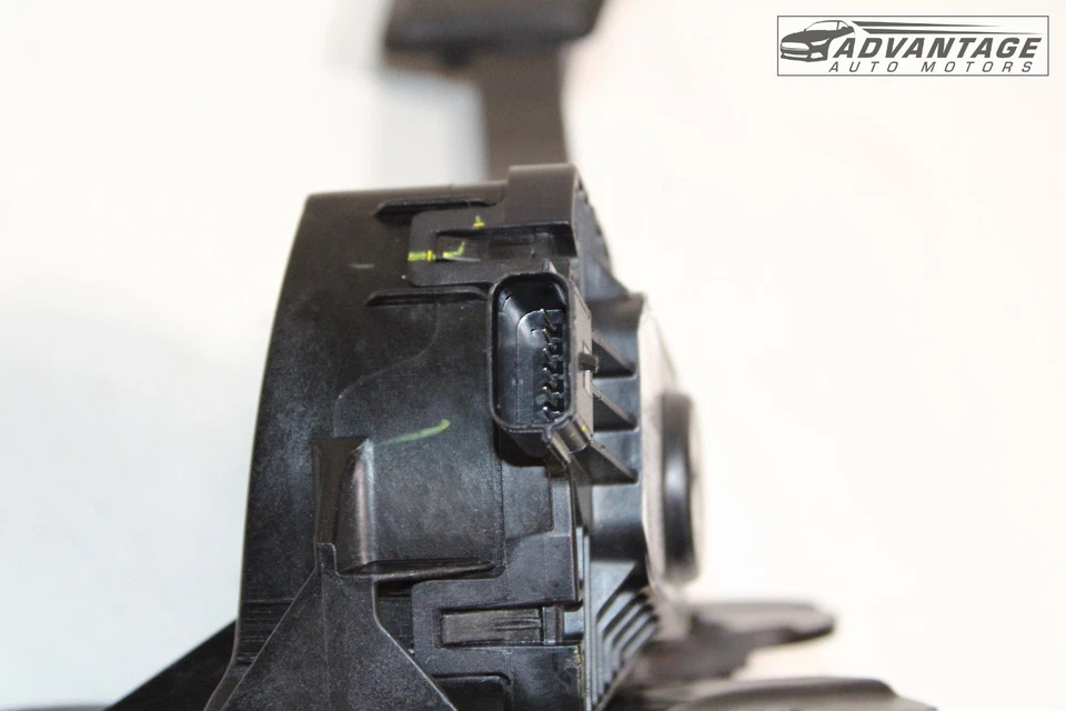 2011-2024 FORD MUSTANG RWD GAS PEDAL THROTTLE ACCELERATOR TRAVEL SENSOR OEM - Image 4 of 4