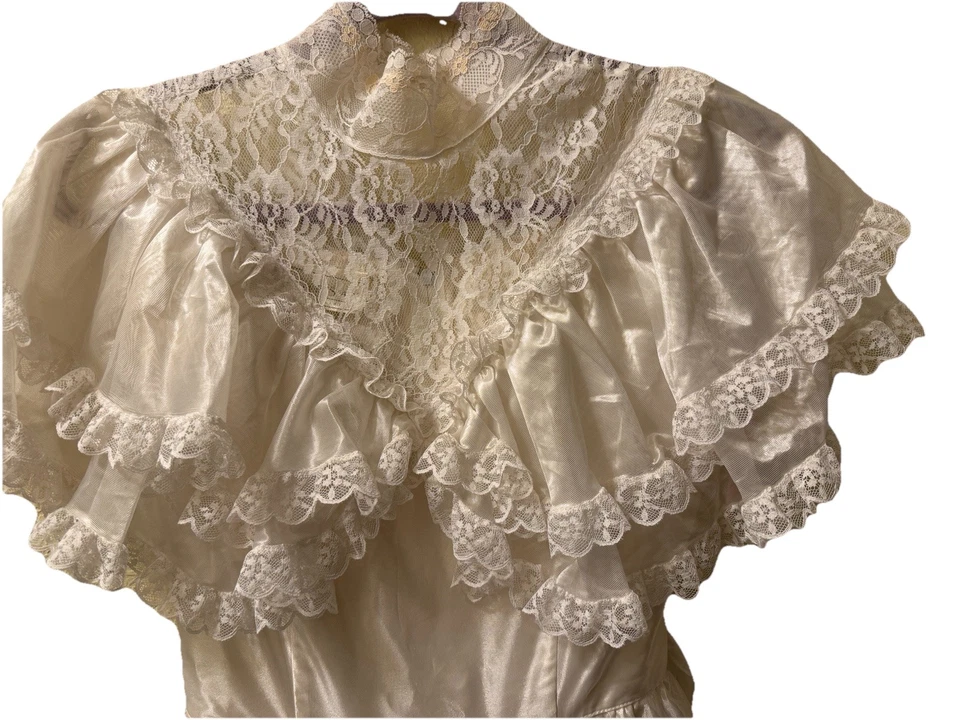 Gunne Sak Jessica McClintock 复古婚礼白色礼服 5 码荷叶边蕾丝 — 第 4/4 张图片