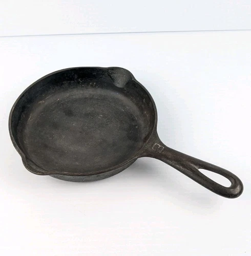 Vintage GRISWOLD Cast Iron SKILLET # 3 LARGE BLOCK LOGO P/N 709