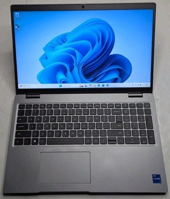 Dell Latitude 5520 15.6'' Laptop i7-1165G7 2.80GHz 256GB SSD 16GB RAM Win 11