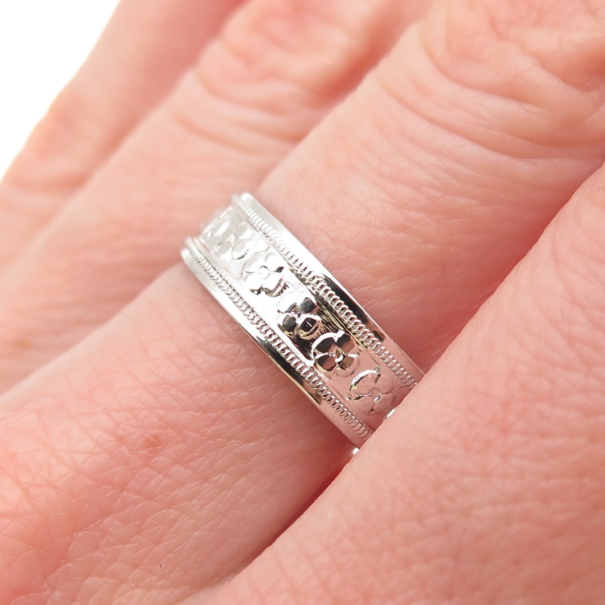 J.D. Schlang Co. Sterling Silver Vintage Forget Me Not Floral Band