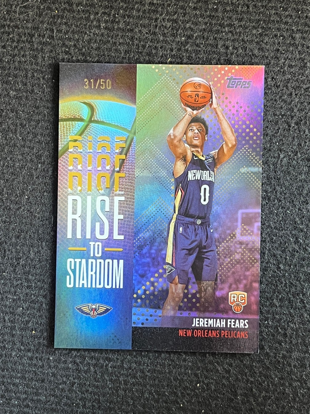 Jeremiah Fears 2025-26 Topps Flagship Rise To Stardom Gold Rainbow Foil 31/50 RC