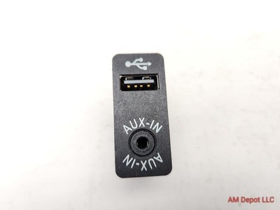 2013 BMW 320i 328i 335i 340i 330i F30 USB AUX Input Socket 84109229246