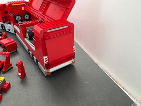 LEGO 2005 Scuderia Ferrari Truck - Set 8654