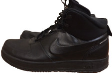 nike path winter mid trainers mens