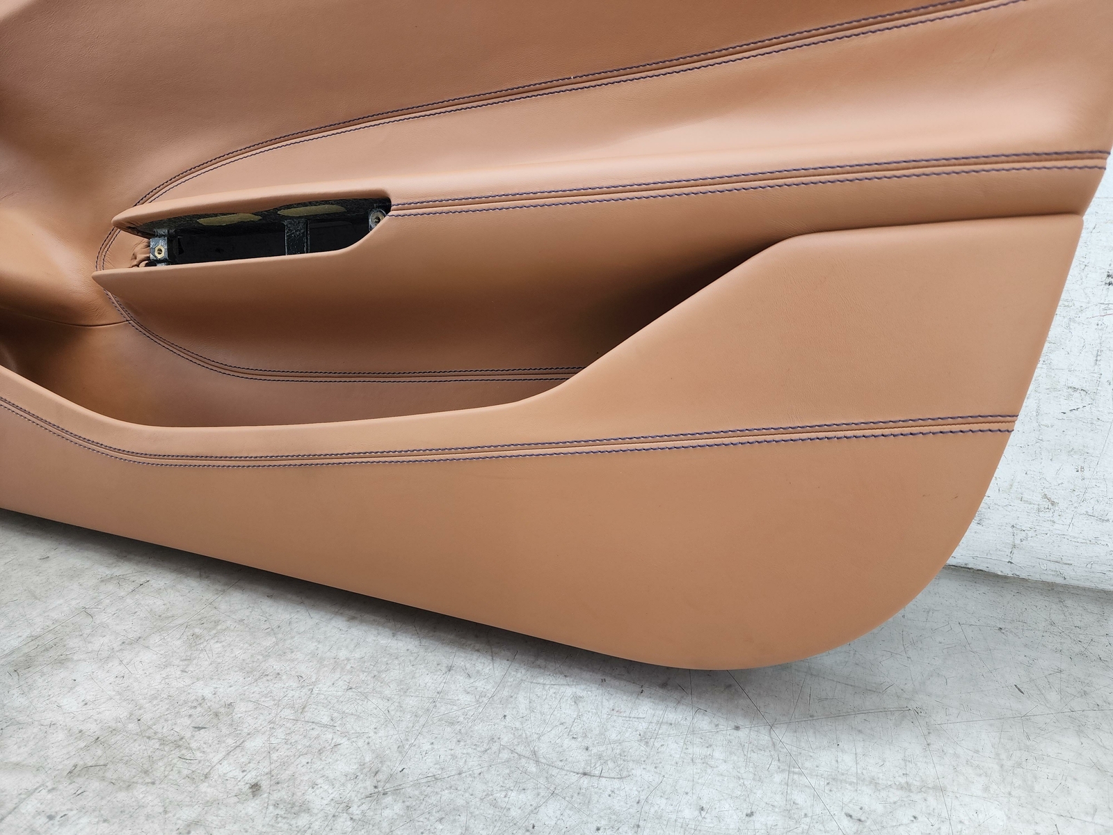 2017-2020 FERRARI GTC4LUSSO RIGHT FRONT DOOR PANEL TRIM COVER CUOIO LEATHER OEM