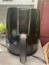 Black Faberware 3.2 Quart Digital air fryer, oil-less