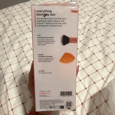 Real Techniques Everything Blending Duo 2pc Set Brush + Orange Sponge