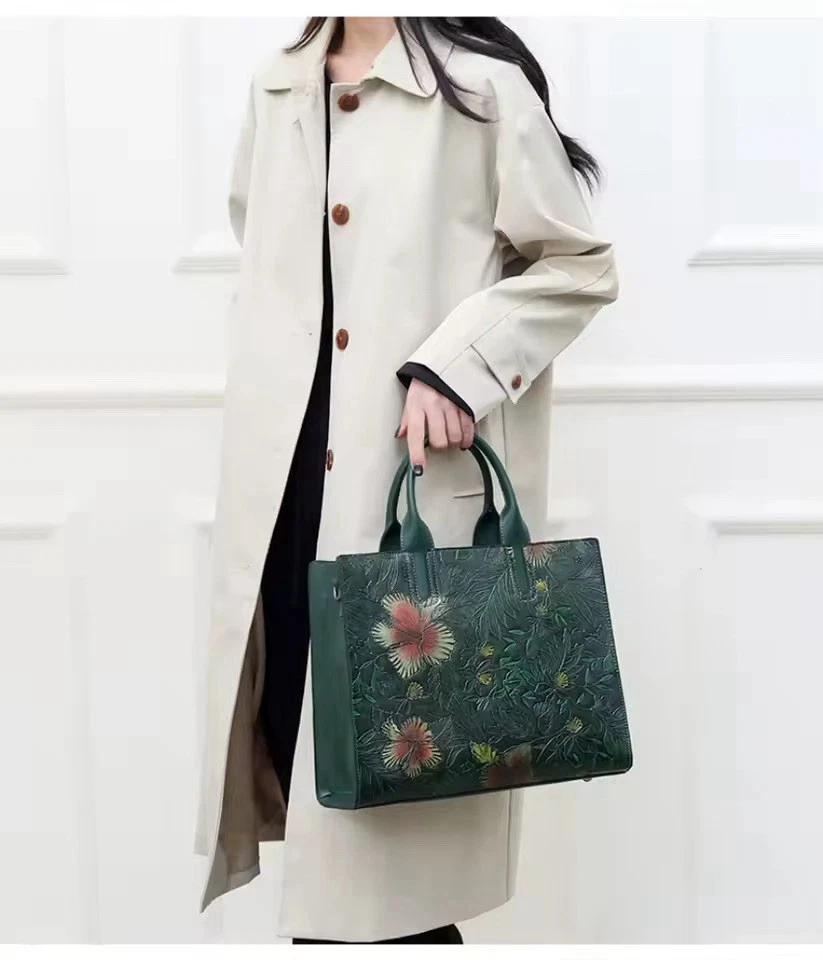 Satin&Noir Embossed Green Leather Handbag Large Floral Shoulder Tote Bag - Image 4 of 4