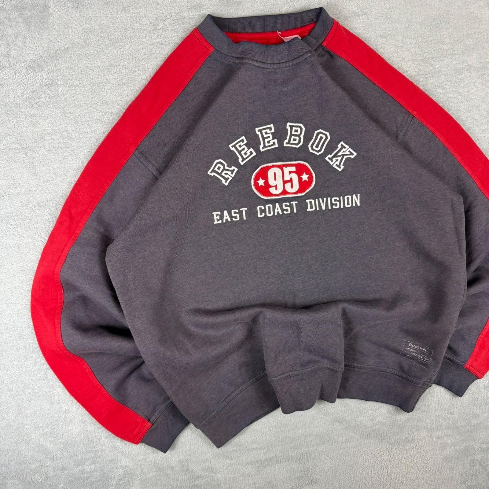 Vintage Reebok 2000's Grey Red Spellout Collegiate Size Small Sweatshirt image 2