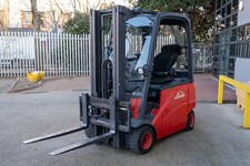 Linde E20P-01 2T Electric Forklift Truck with Container Spec 4.7M Triple Mast