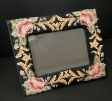 Needlepoint Vintage Picture Frame 3  X 5  Photo, 5  X 6.5  Overall