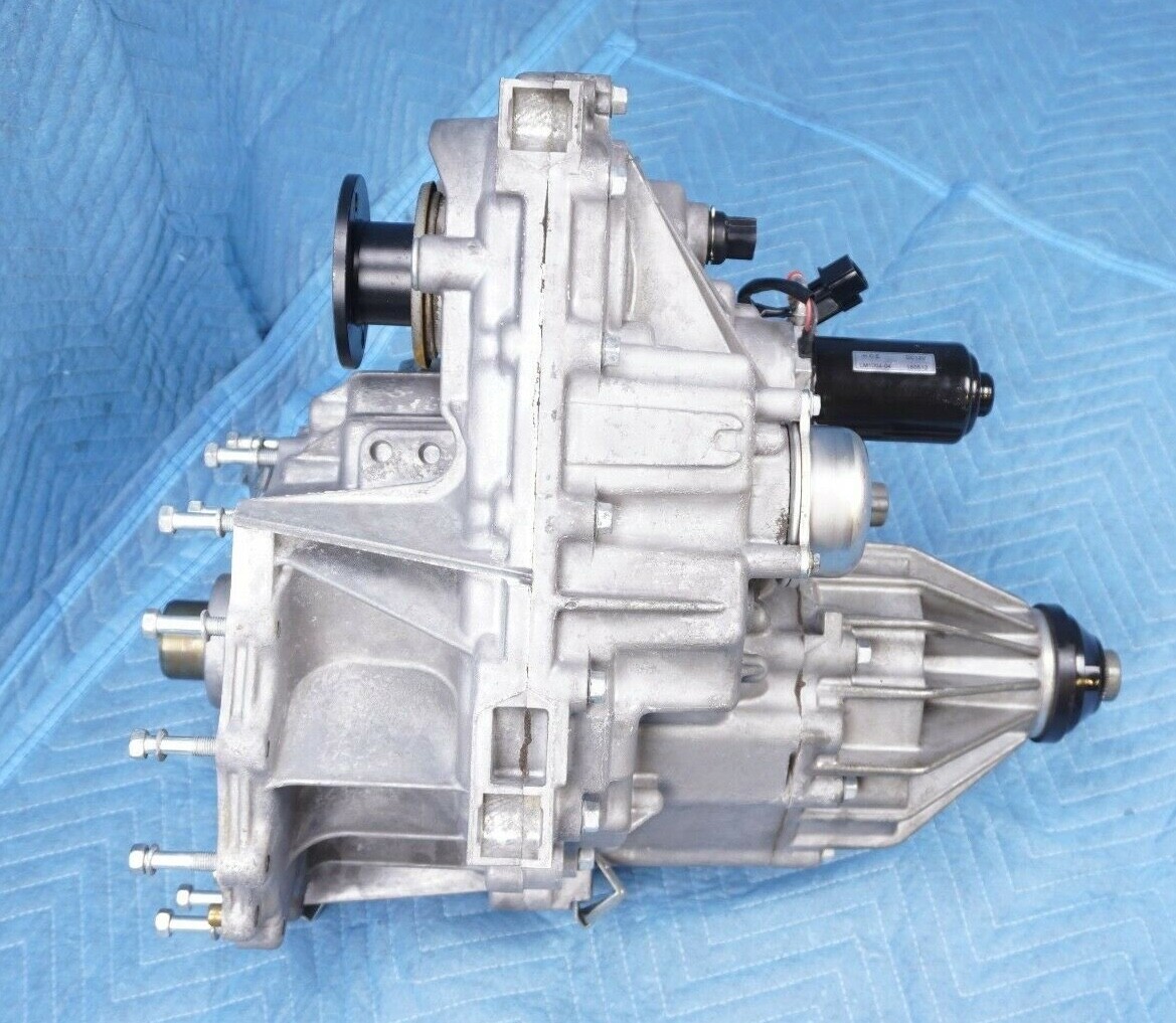 Nissan Armada Pathfinder Infiniti QX56 Transfer Case 55k 331007S11C