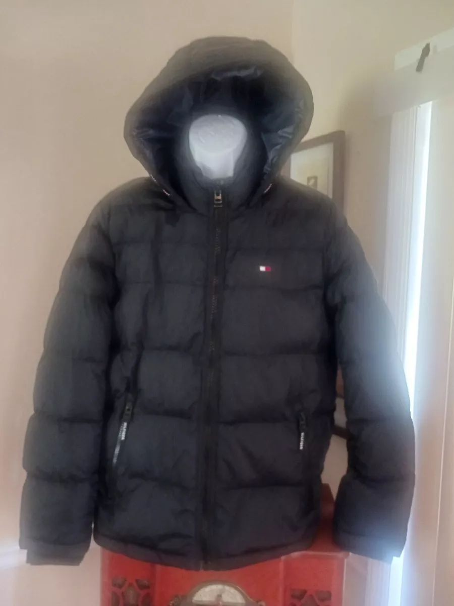 Tommy hilfiger hotsell down hooded jacket