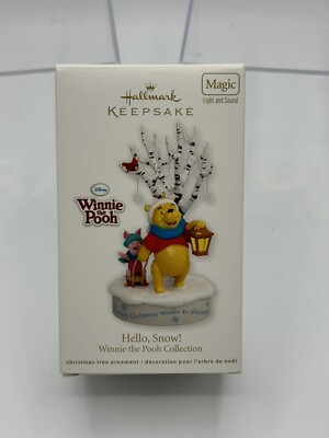 Hallmark Hello, Snow! Winnie The Pooh 2011 Magic Keepsake Ornament New!!!