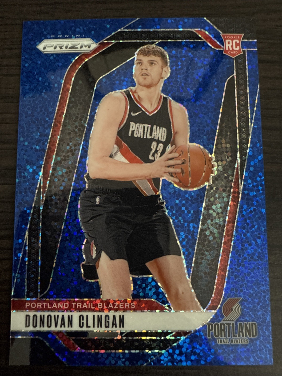 2024-25 Panini Prizm - Donovan Clingan #221 Blue Sparkle Prizm /144 (RC)