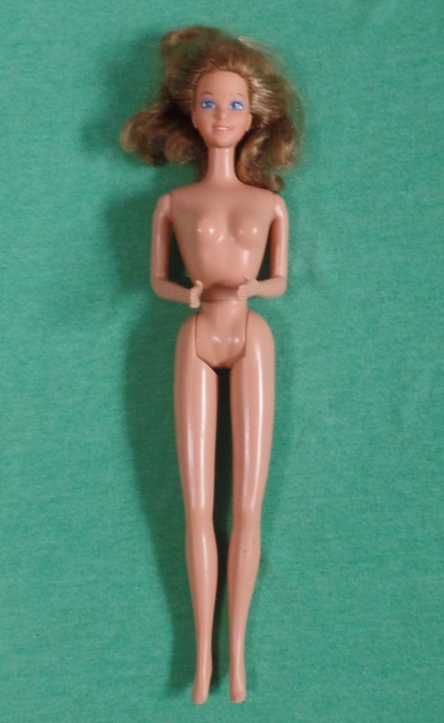 Vintage Barbie Doll - Superstar Heart Family Mom Doll